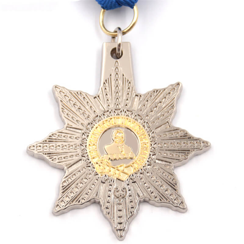 Character commemorative medal