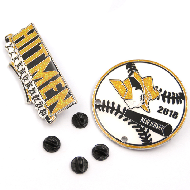 Removable pin badge