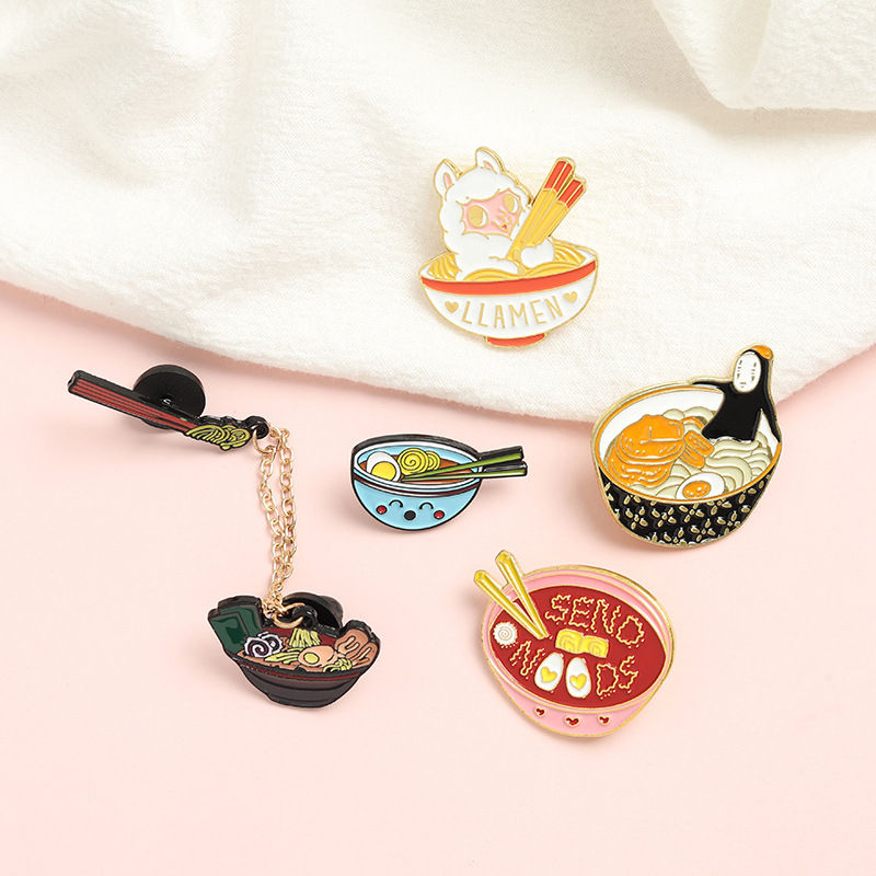 ramen enamel pin